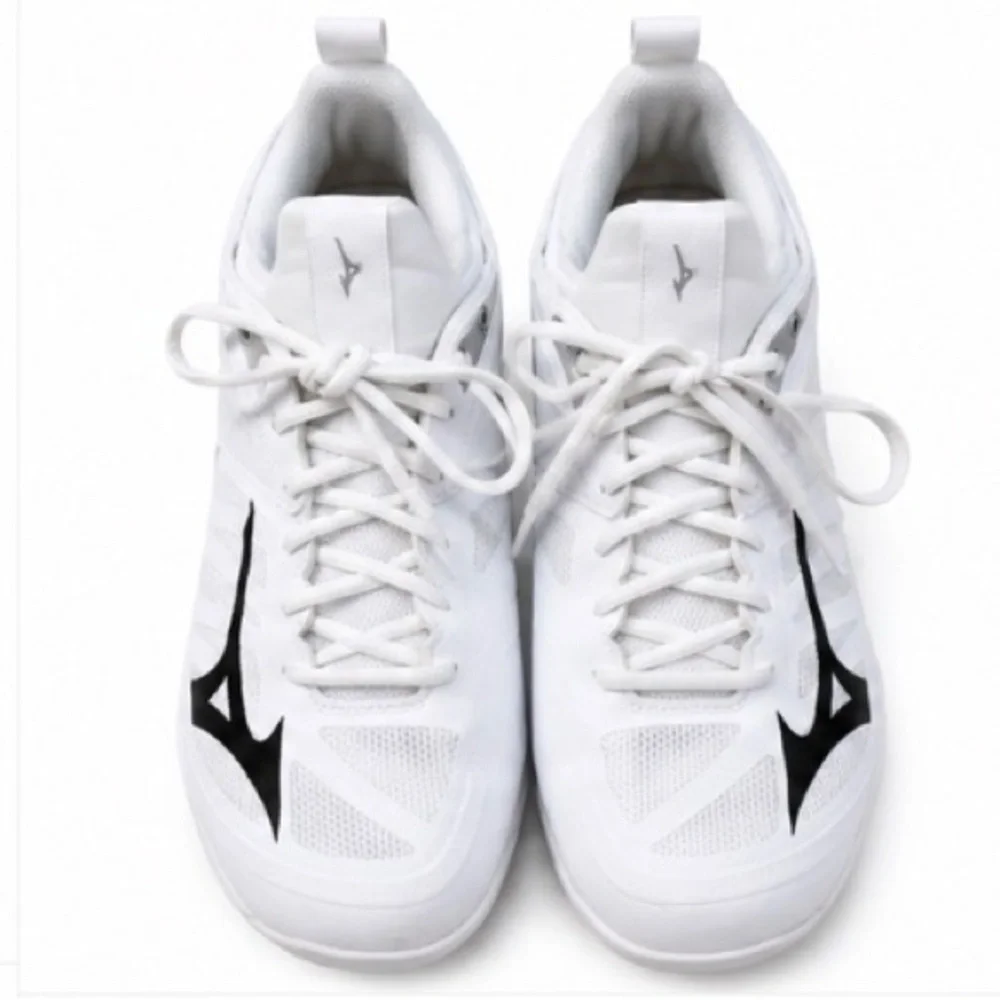 Mizuno White Low-Top Sneakers with Black Logo